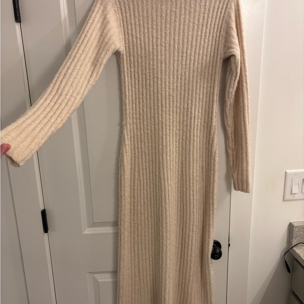 Elegant Cream Ribbed Knit Dress